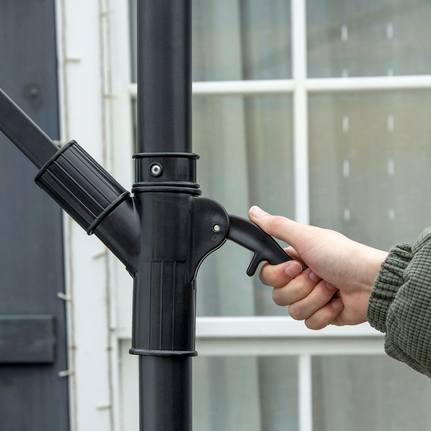 10FT Cantilever Offset Patio Umbrella - Hanging Umbrella with Crank & Cross Base for Deck, Pool & Garden - Tan