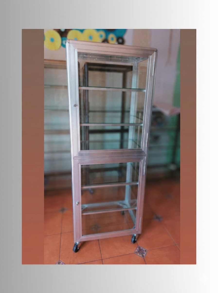 Vitrina Exhibidora de Aluminio 160x60cm - 6 Compartimentos para Hogar y Negocios